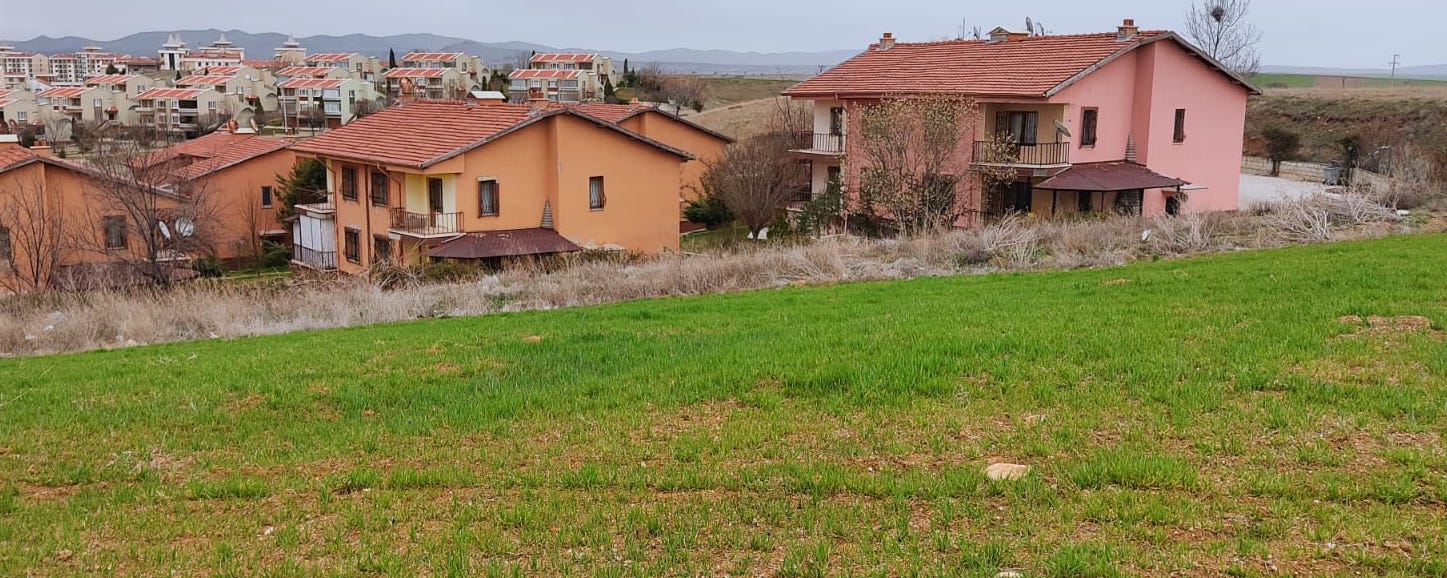 Afyon’da sağlıklı turizme uygun arsalar ilgi çekiyor