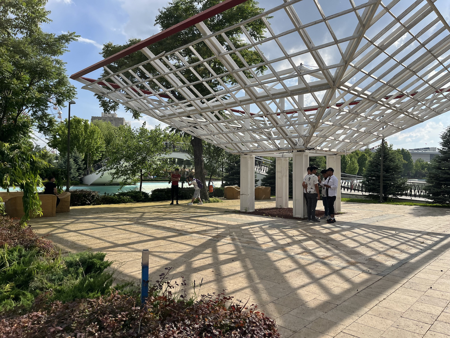 Ankara gençlik parkı adeta göçmenlerin parkına dönüştü
