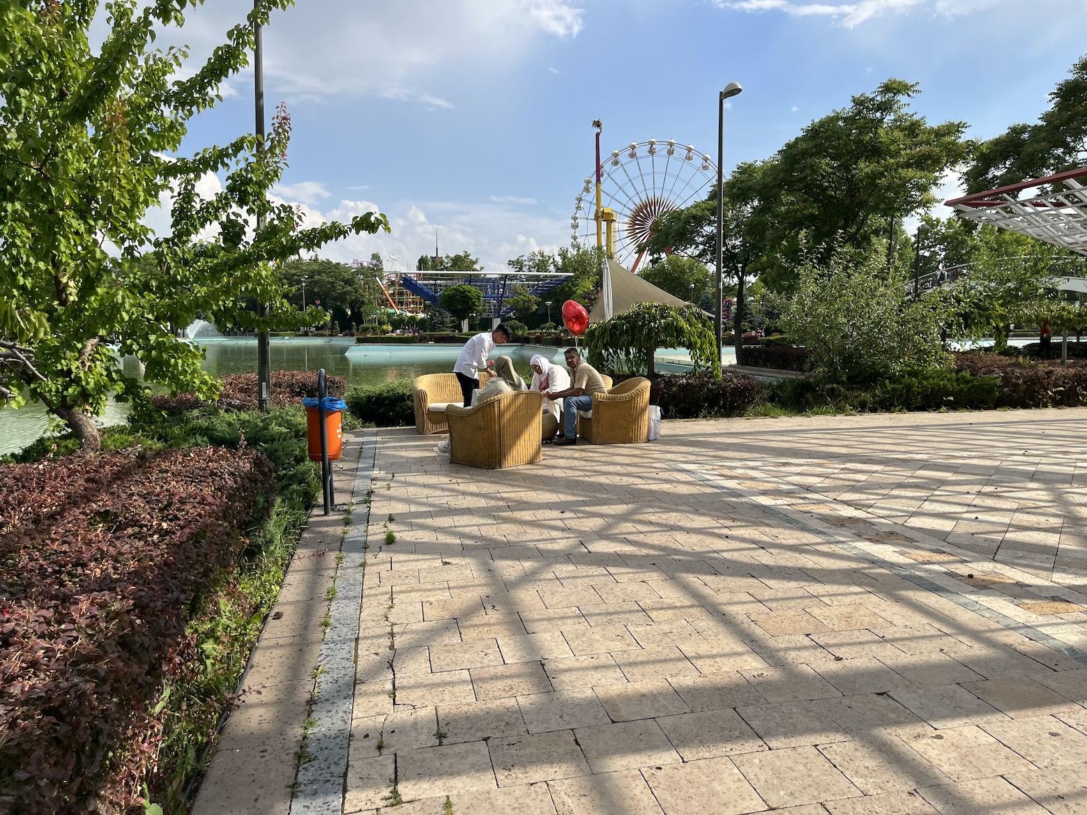 Ankara gençlik parkı adeta göçmenlerin parkına dönüştü