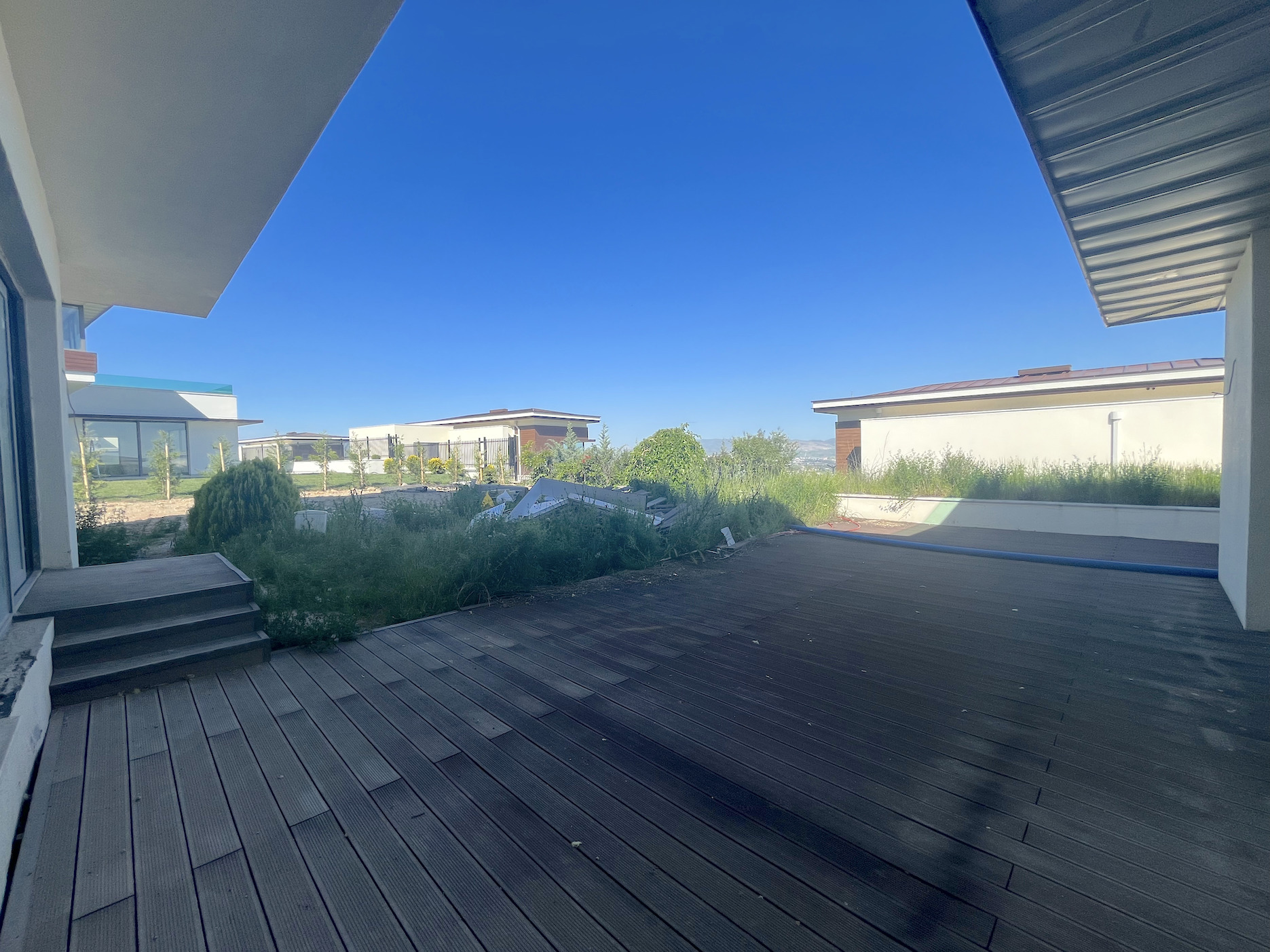 İncek N Modern sitesinde natamam villa