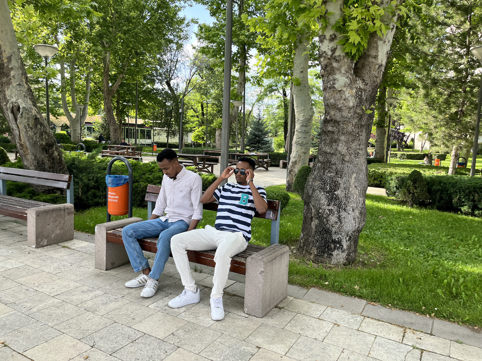 Ankara gençlik parkı adeta göçmenlerin parkına dönüştü