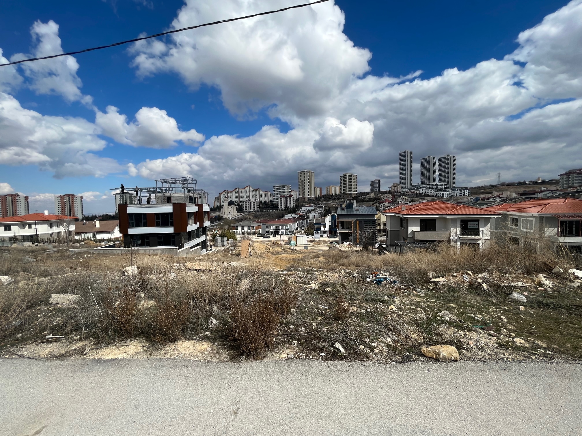 Bilkent'te 1.134 m² 3 ayrı parsel yatırım için fırsat arsa