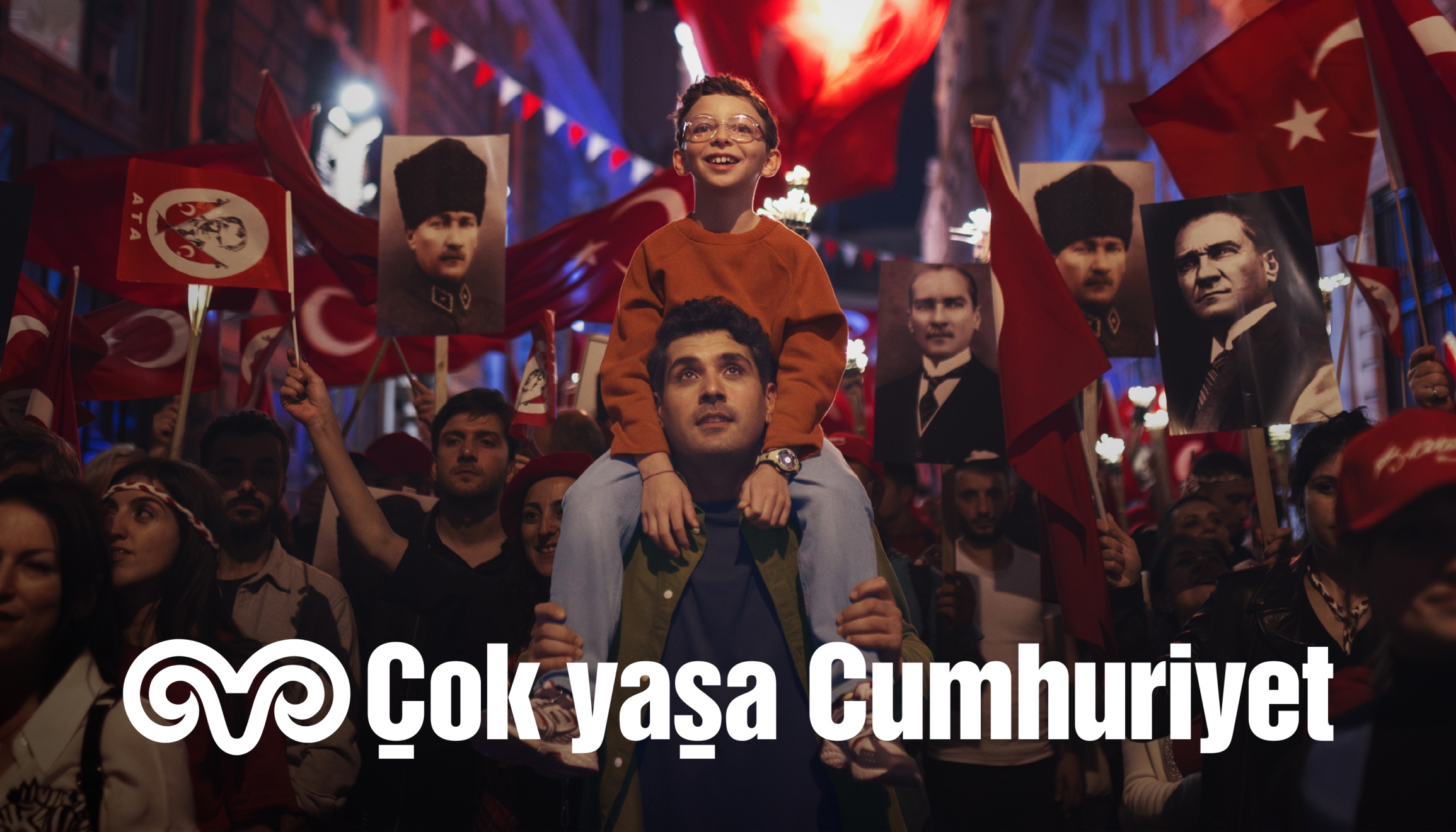 Ankaralı Koç Holding Cumhuriyet’in 100. Yılını kutlarken logosunu ‘çok’ olarak değiştirdi