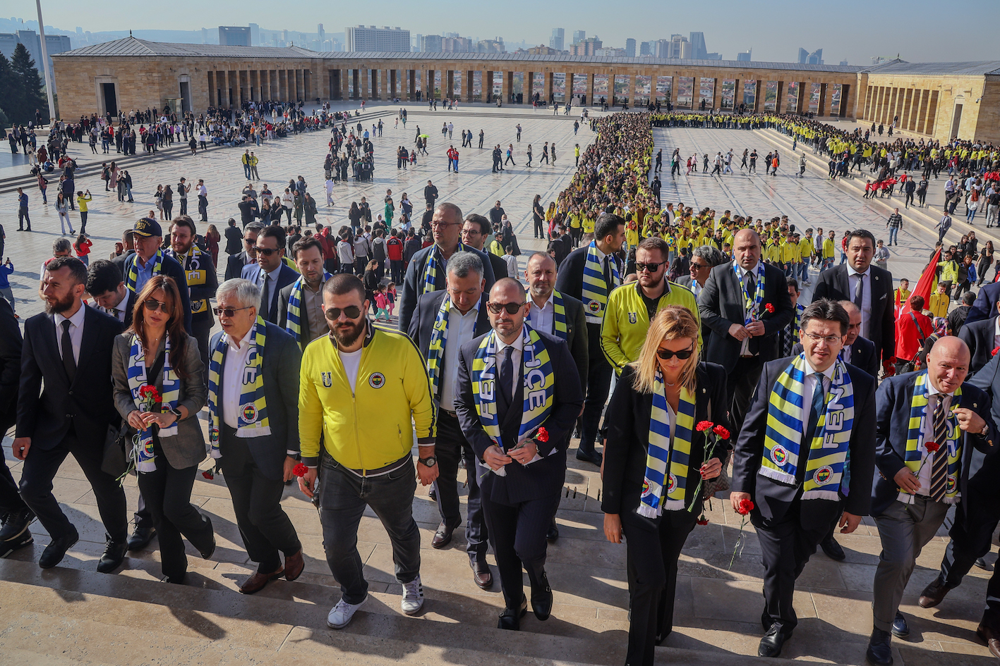 1907 Fenerbahçe Derneği ve 1907 Unifeb’ten Anıtkabir’e ziyaret