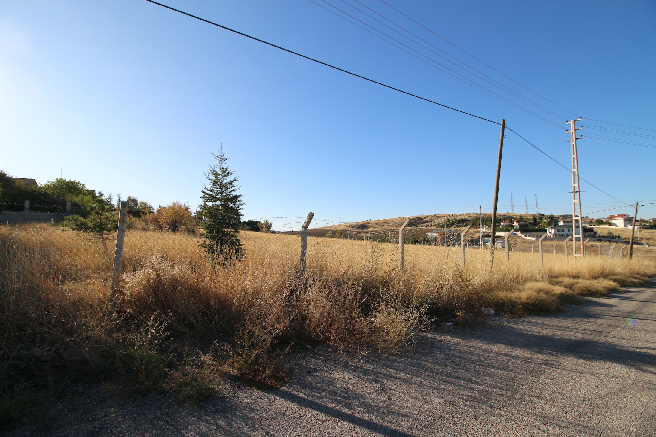 İncek'te toplam 6.400 m2 12 villalık arsa