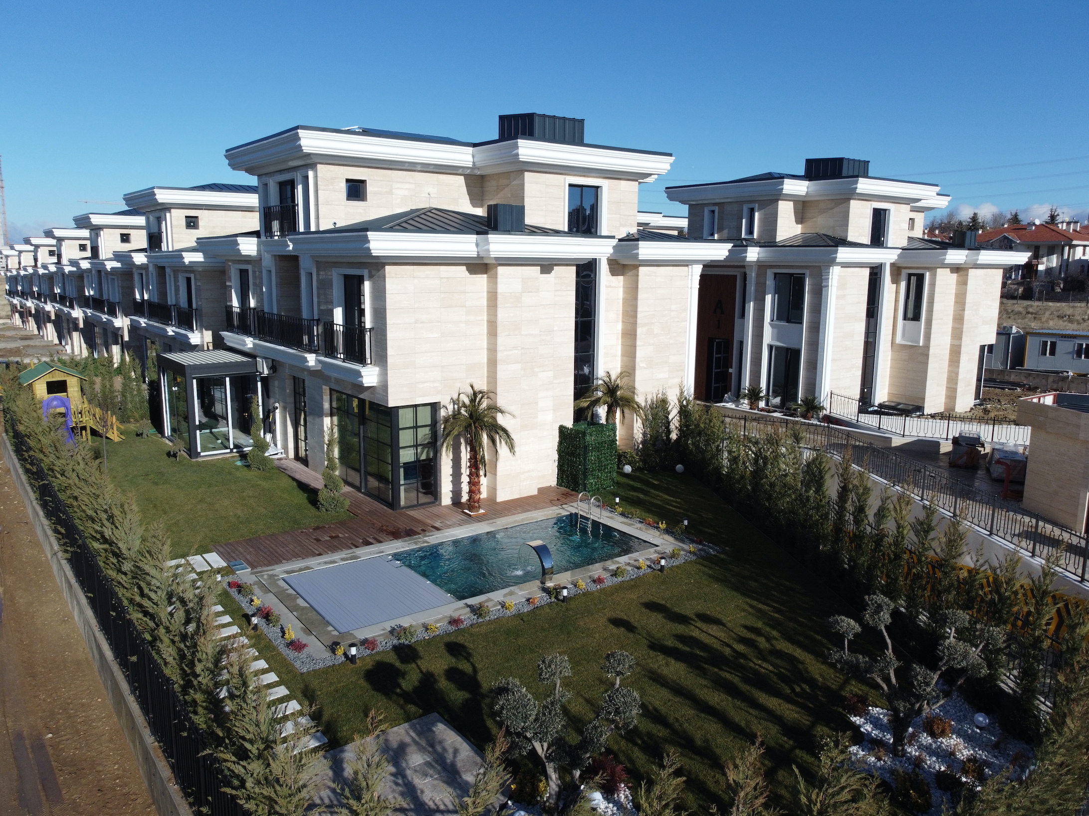 Beytepe’de standartların üstünde ultra lüks bir villa projesi; ‘Gökdemir Villaları’