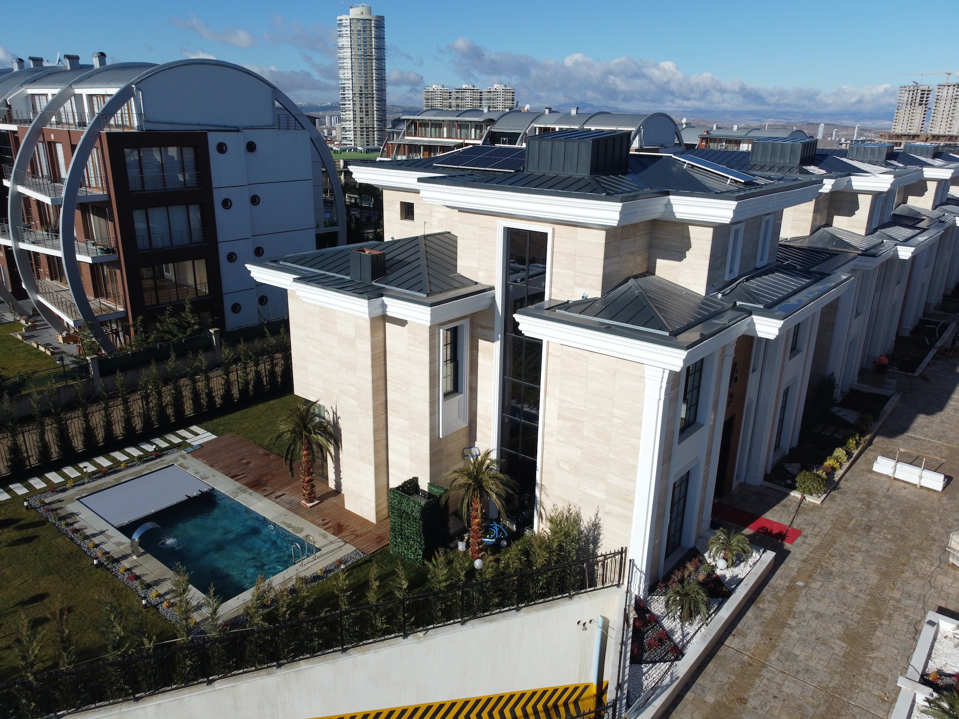 Beytepe’de standartların üstünde ultra lüks bir villa projesi; ‘Gökdemir Villaları’