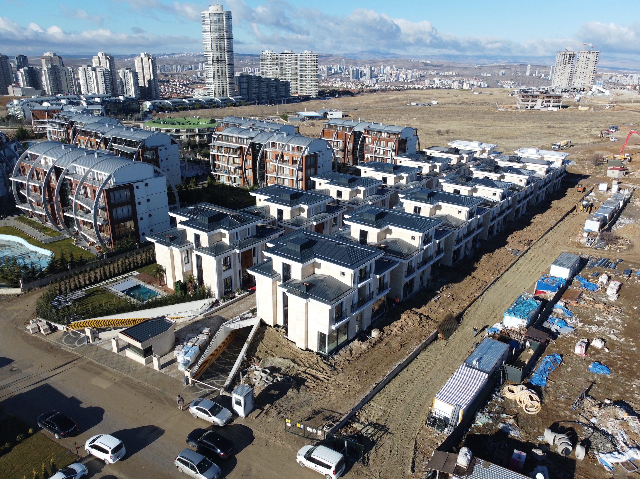 Beytepe’de standartların üstünde ultra lüks bir villa projesi; ‘Gökdemir Villaları’
