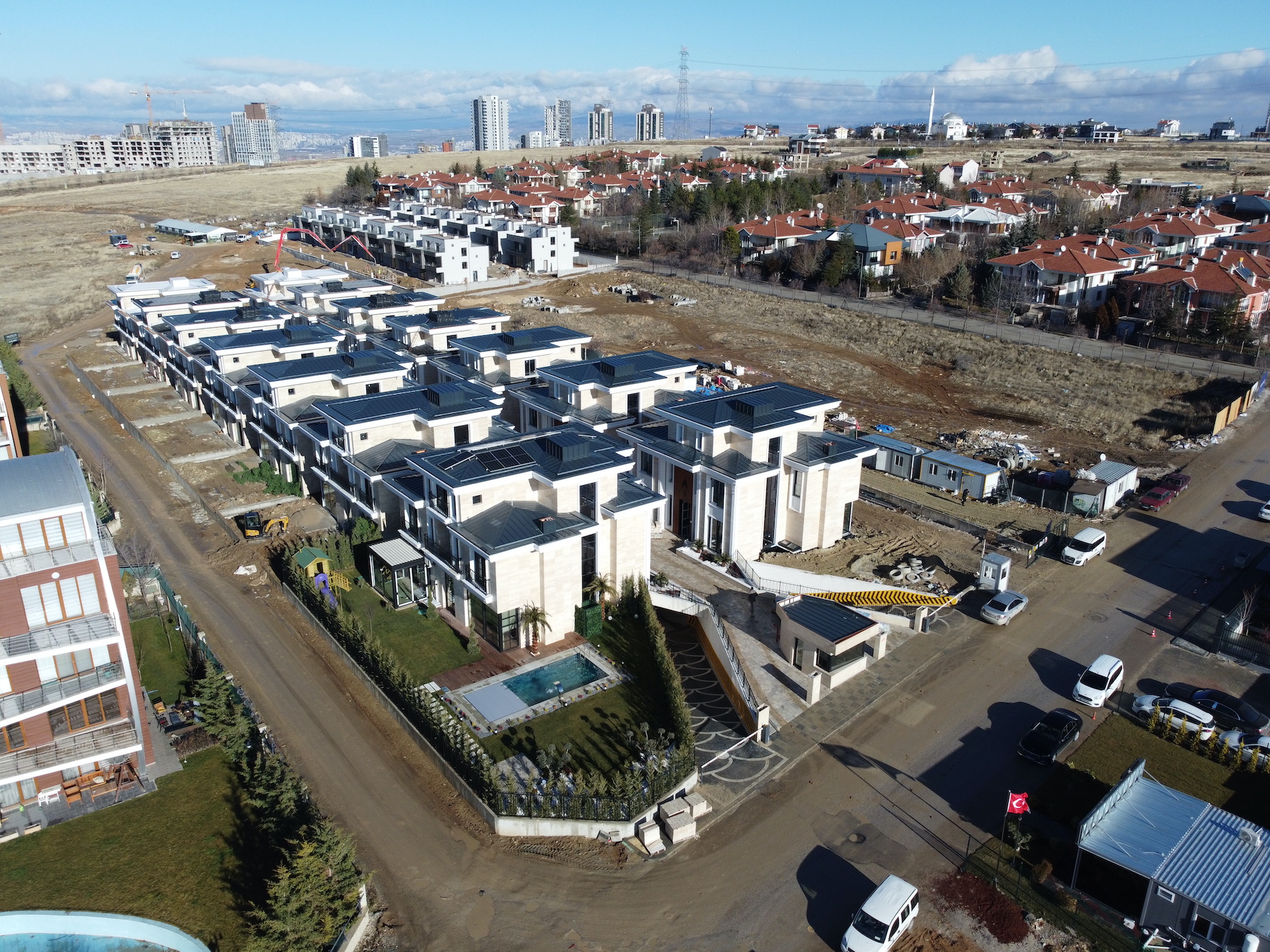 Beytepe’de standartların üstünde ultra lüks bir villa projesi; ‘Gökdemir Villaları’