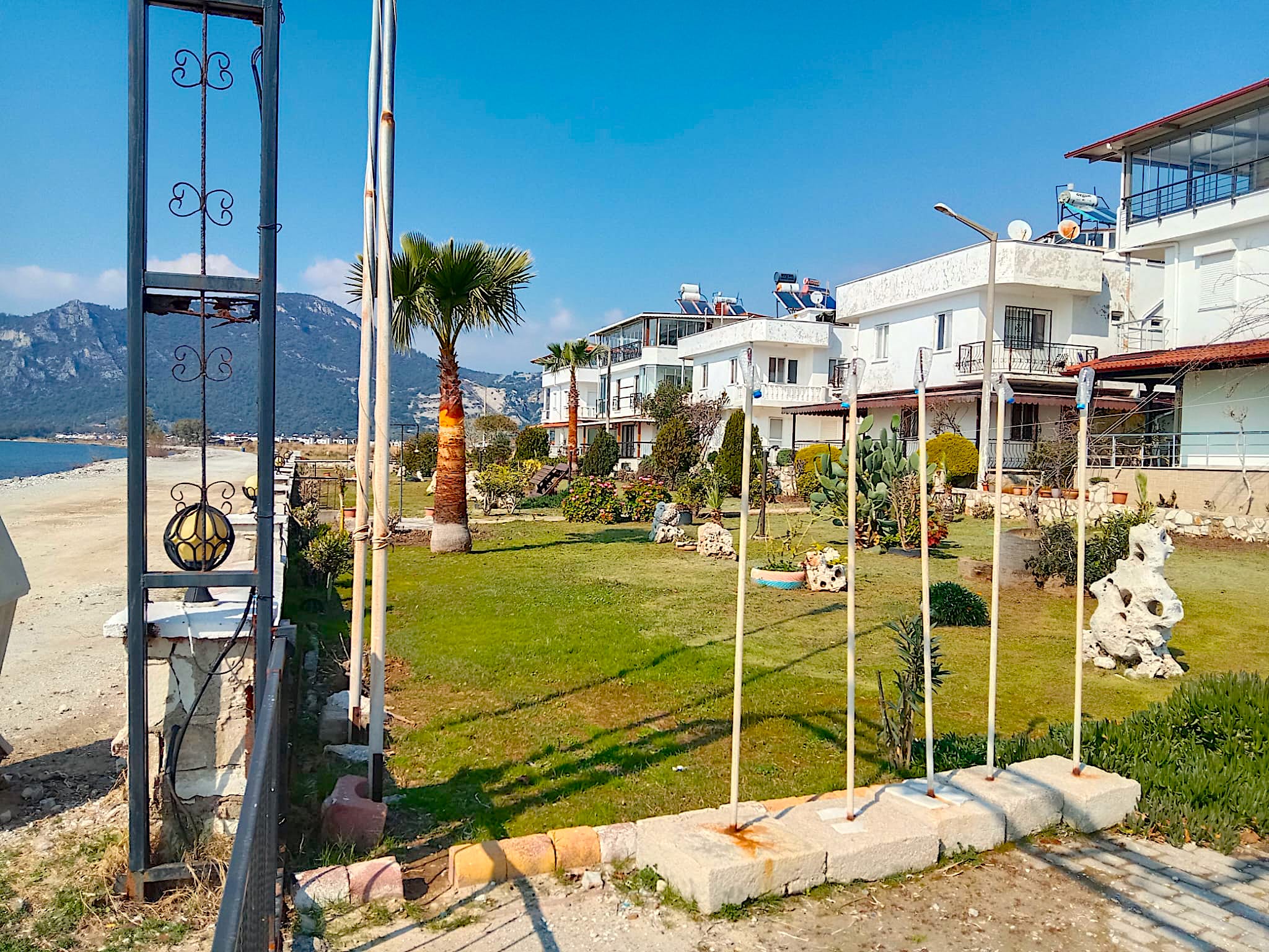 Bodrum Ören'de denize sıfır sitede tam müstakil yazlık villa