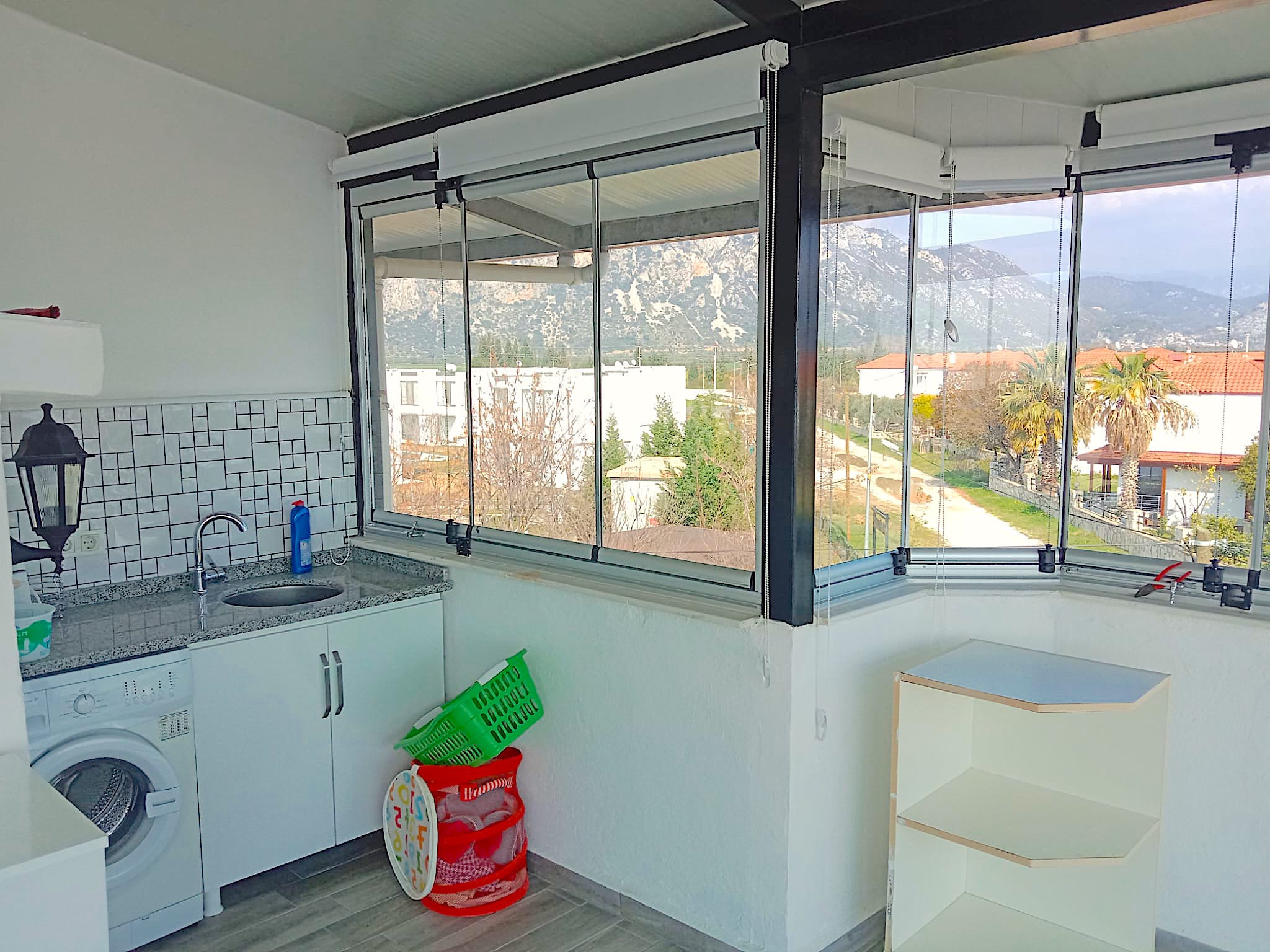 Bodrum Ören'de denize sıfır sitede tam müstakil yazlık villa