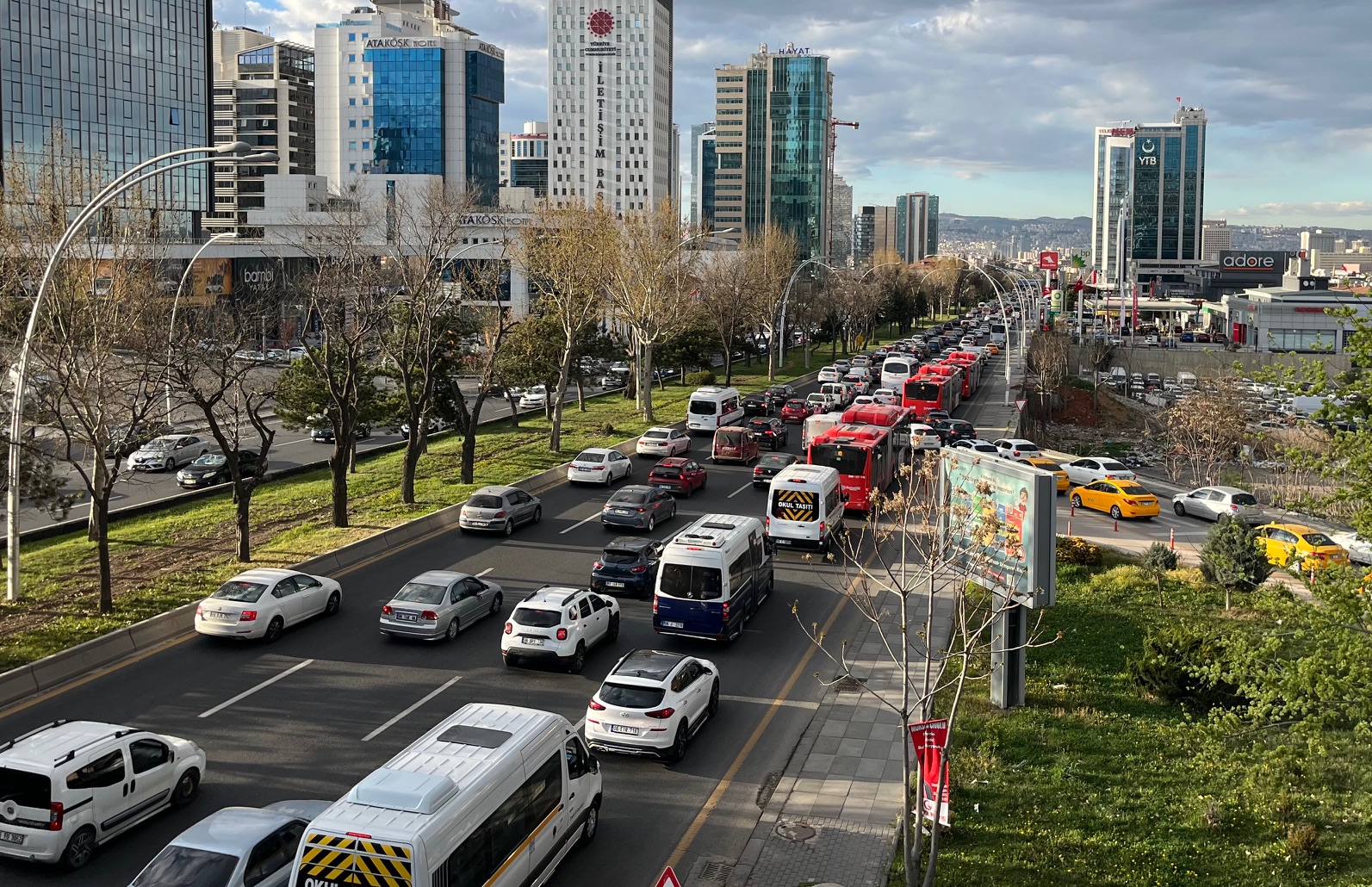 Ankara'da büyüyen trafik sorunu, insanların yaşam kalitesini düşürdü