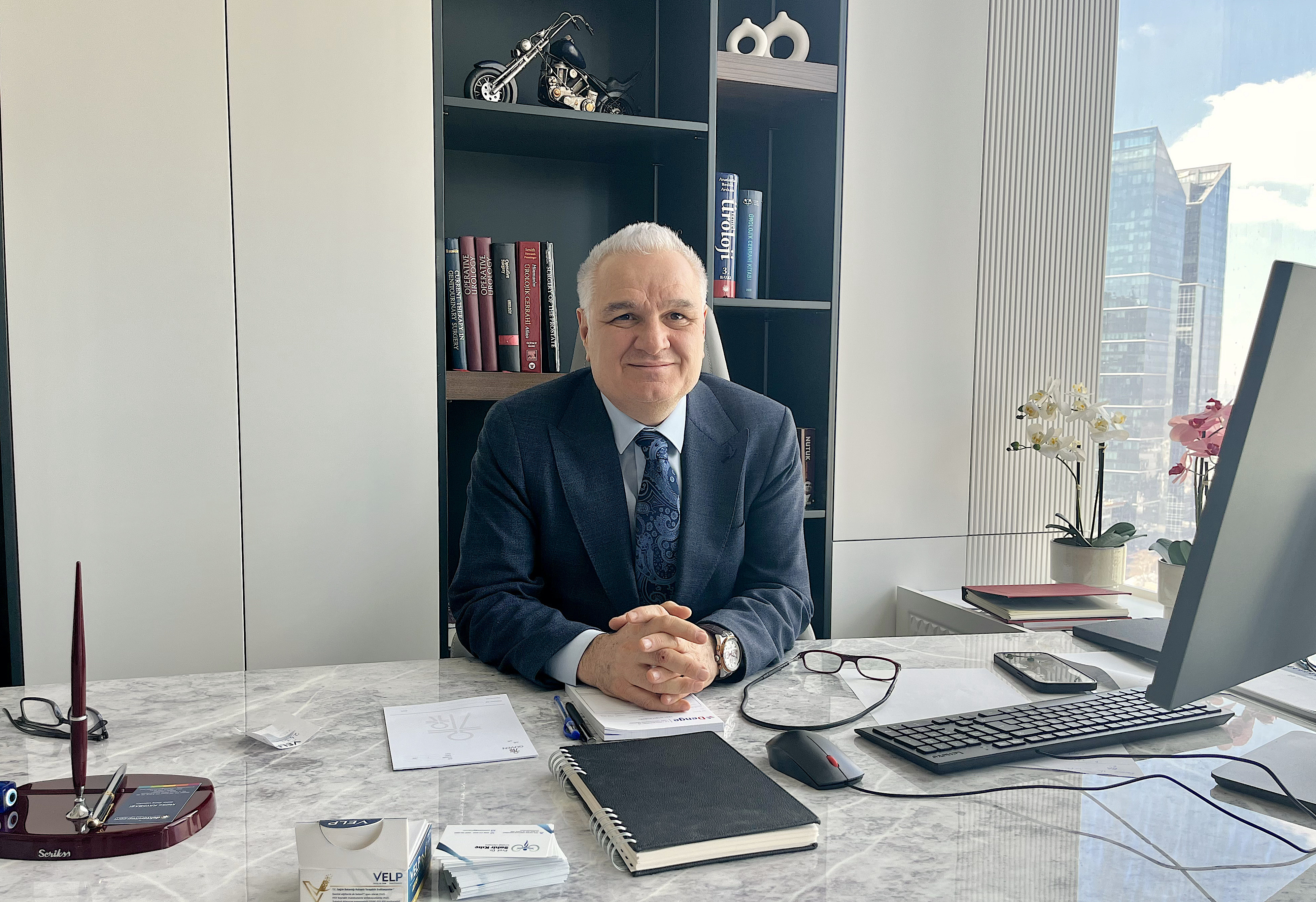 Prof Dr Sahir Kılıç yeni kliniğinde hastalarını kabul etmeye başladı