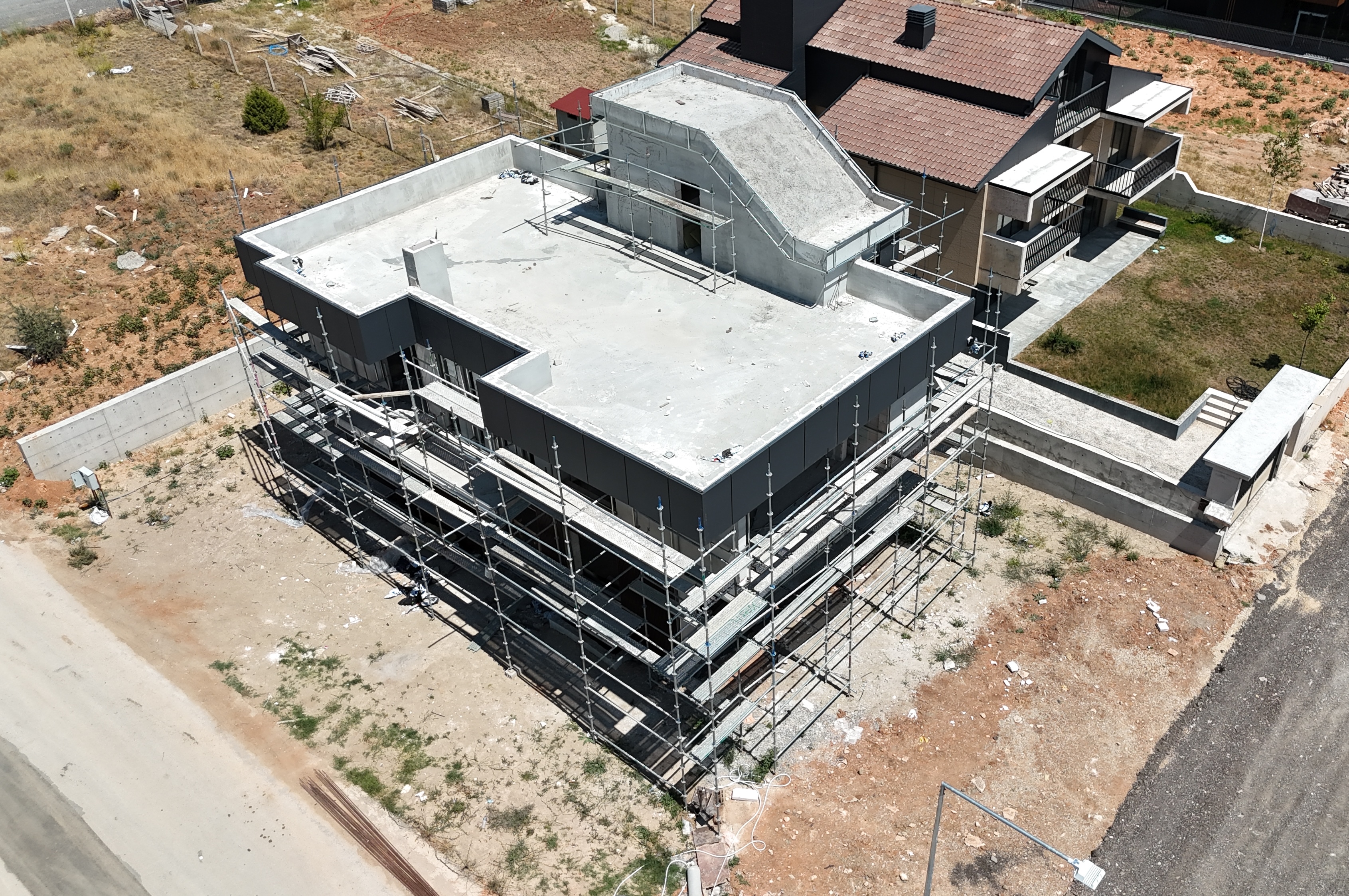 Beytepe’de yatırım fırsatı. 500 m² natamam ofis binası satışta