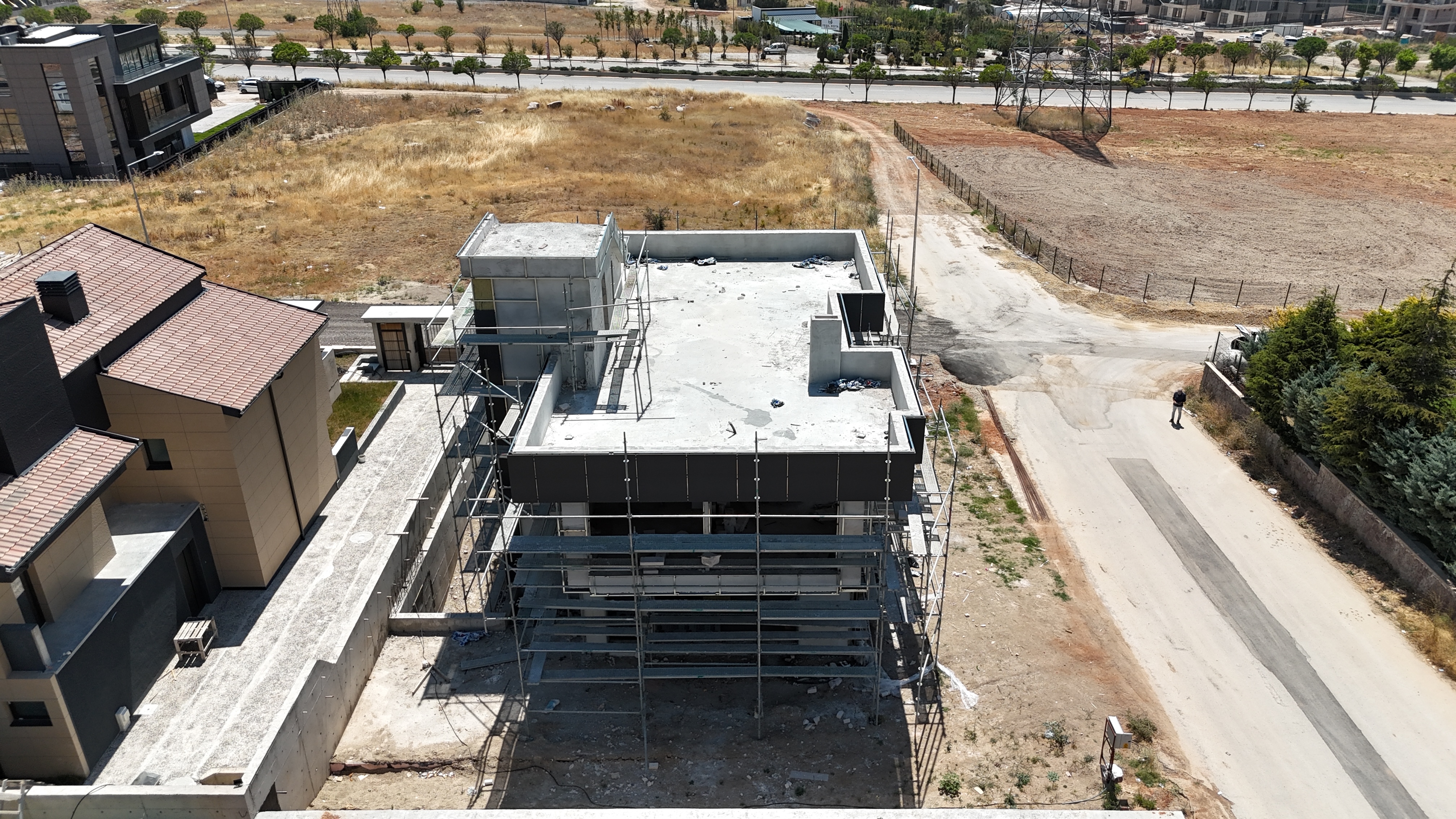 Beytepe’de yatırım fırsatı. 500 m² natamam ofis binası satışta