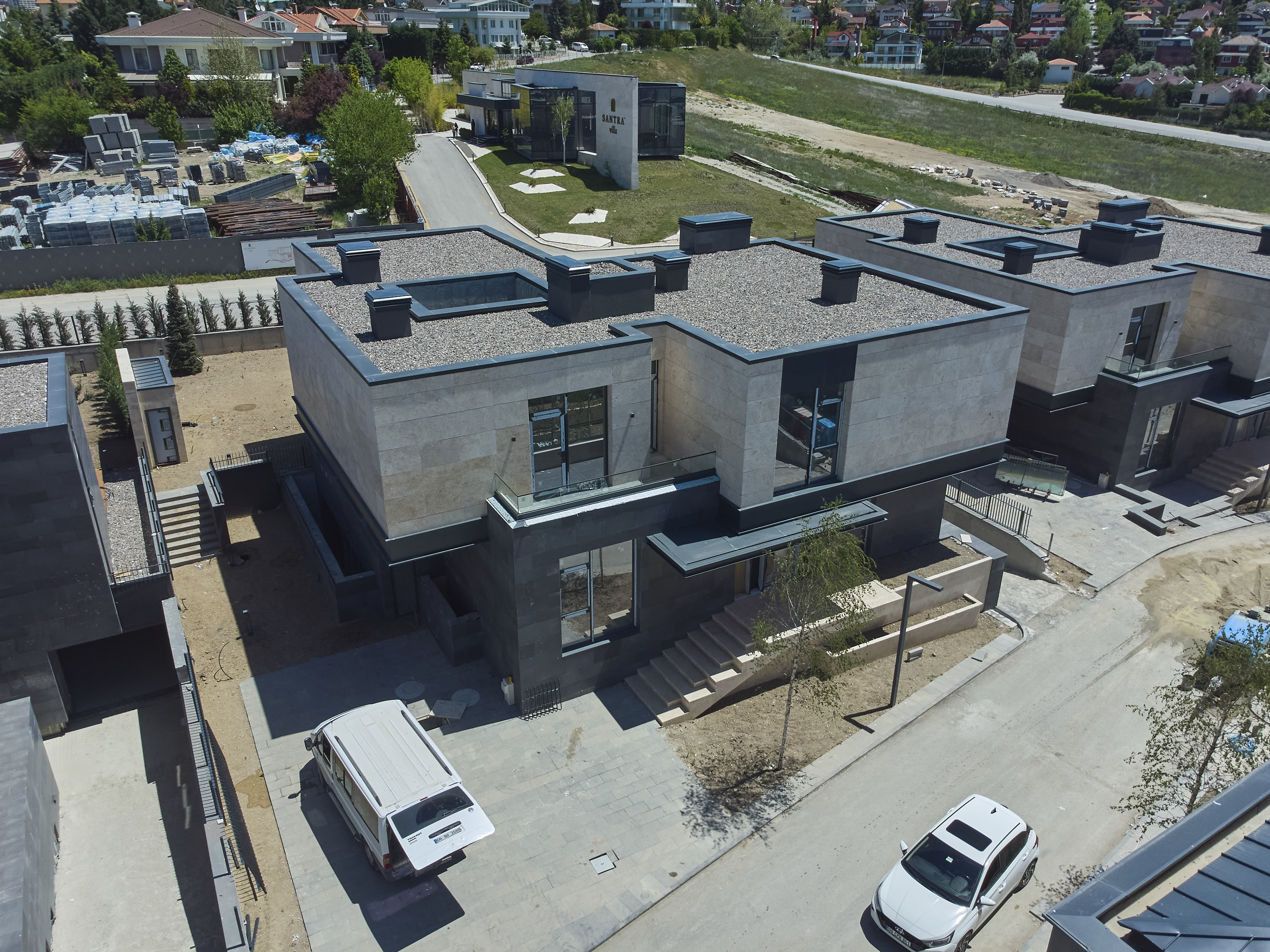 Ankara'da site içerisinde natamam villalara olan ilgi canlı ve istekli
