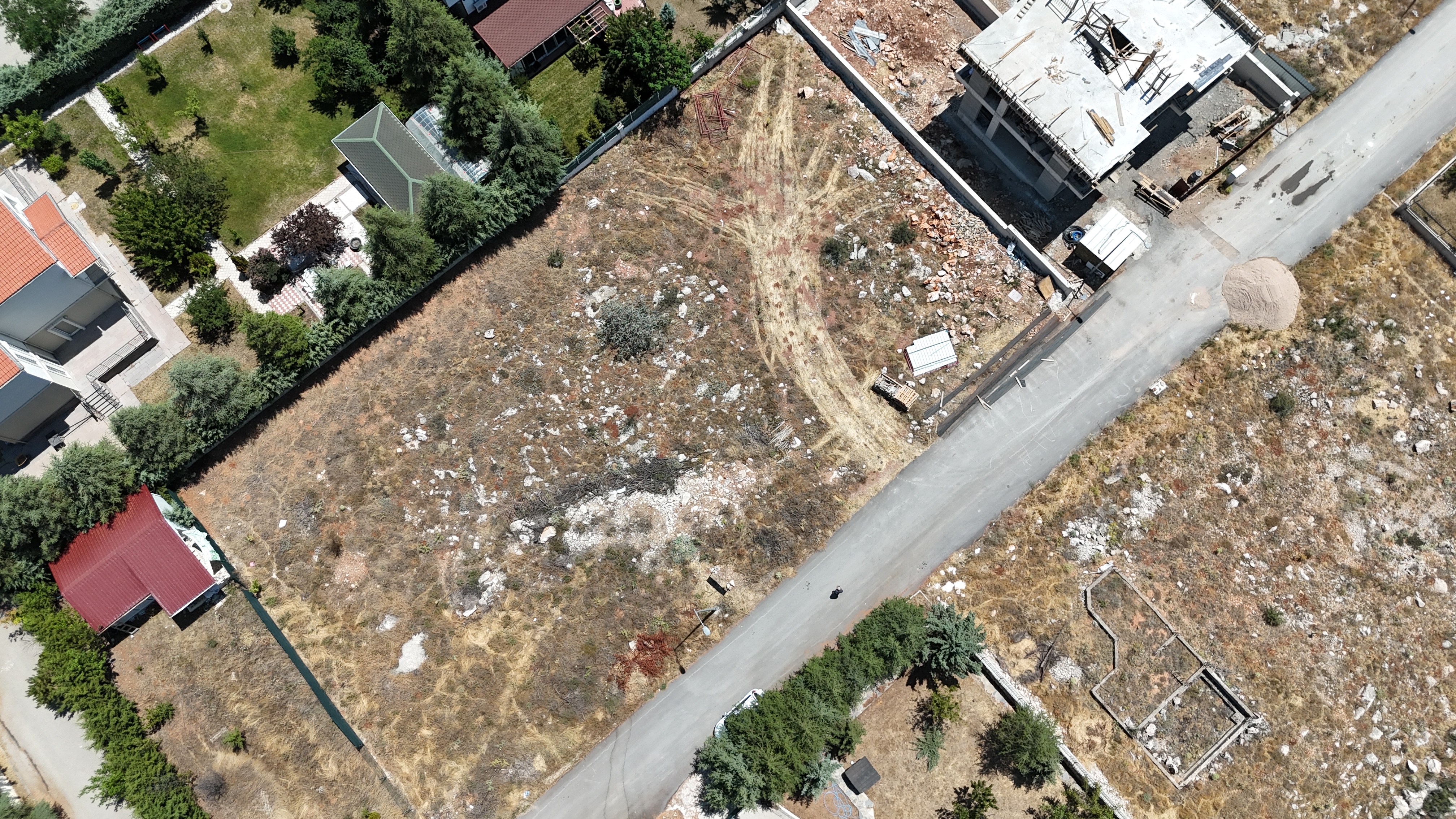 Ahlatlıbel'de 1.320 m2 arsa yatırımcıların ilgisine sunuldu