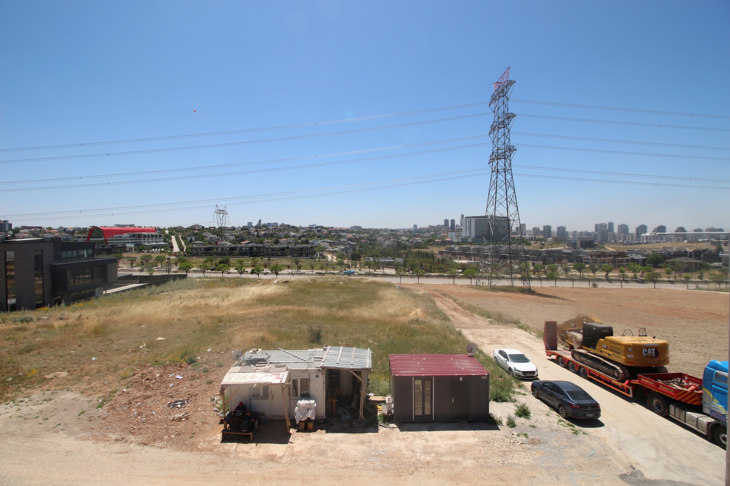 Beytepe’de yatırım fırsatı. 500 m² natamam ofis binası satışta