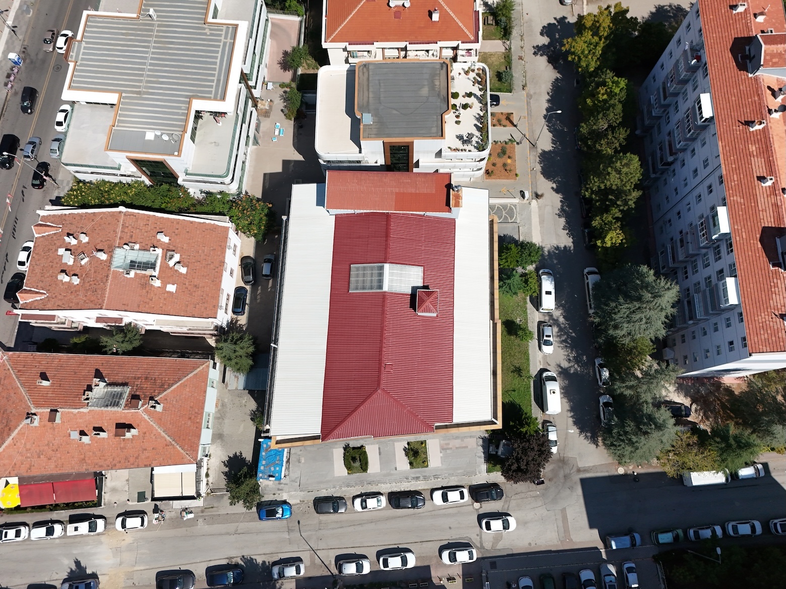 Balgat'ta 1.500 m2 arsada 5 bin 500 m2 şirket merkezi binası