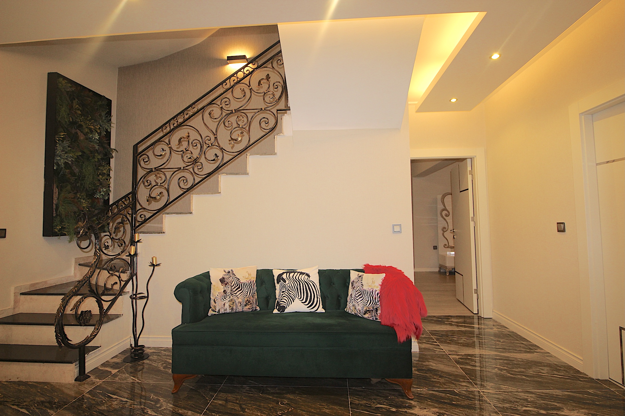 Çankaya Dodurga'da site içerisinde tam müstakil süper lüks villa