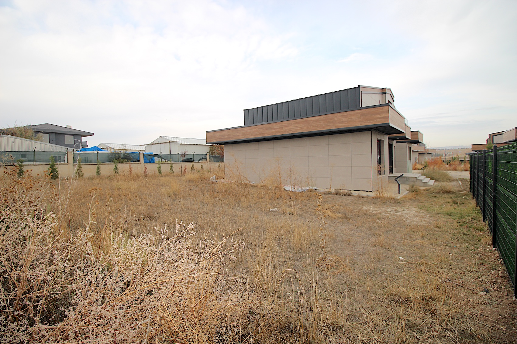 Gölbaşı'nda site içerisinde süper lüks sıfır villa