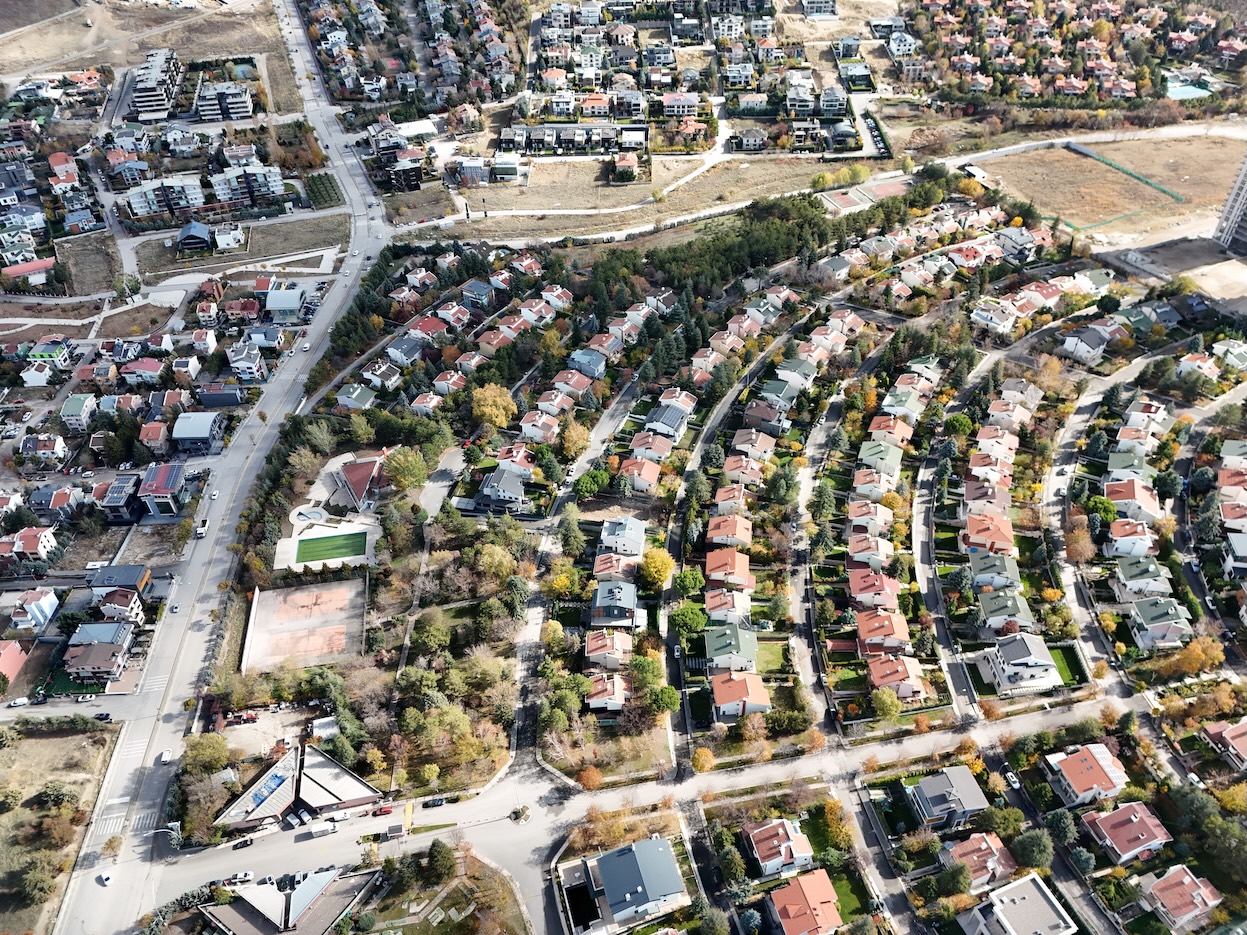 Ankara Çayyolu'nda site içerisinde 600 m² arsa fırsatı