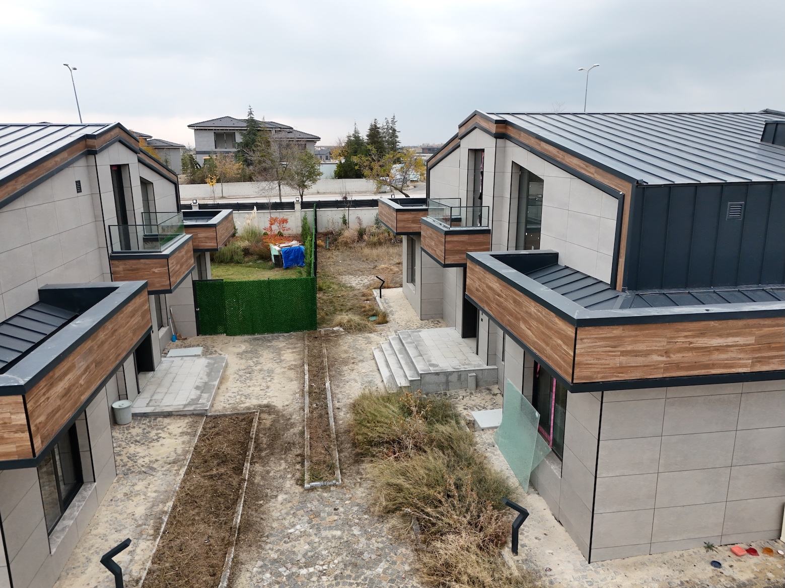 Gölbaşı'nda site içerisinde süper lüks sıfır villa