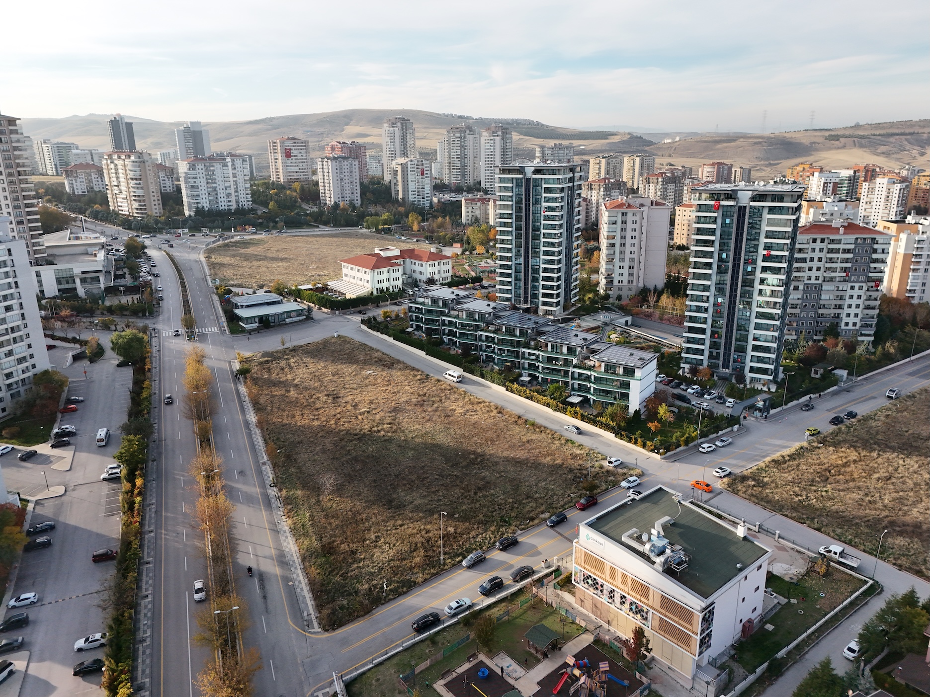 Ankara'da katta tek yatay mimari 5+1 havuzlu teras dubleks