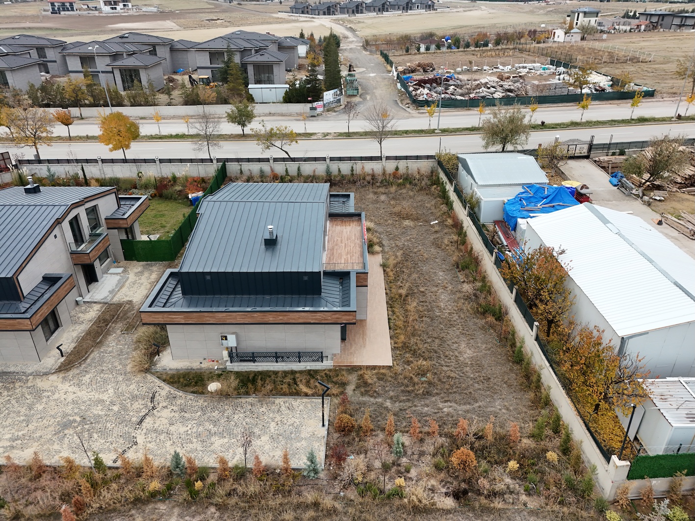 Gölbaşı'nda site içerisinde süper lüks sıfır villa