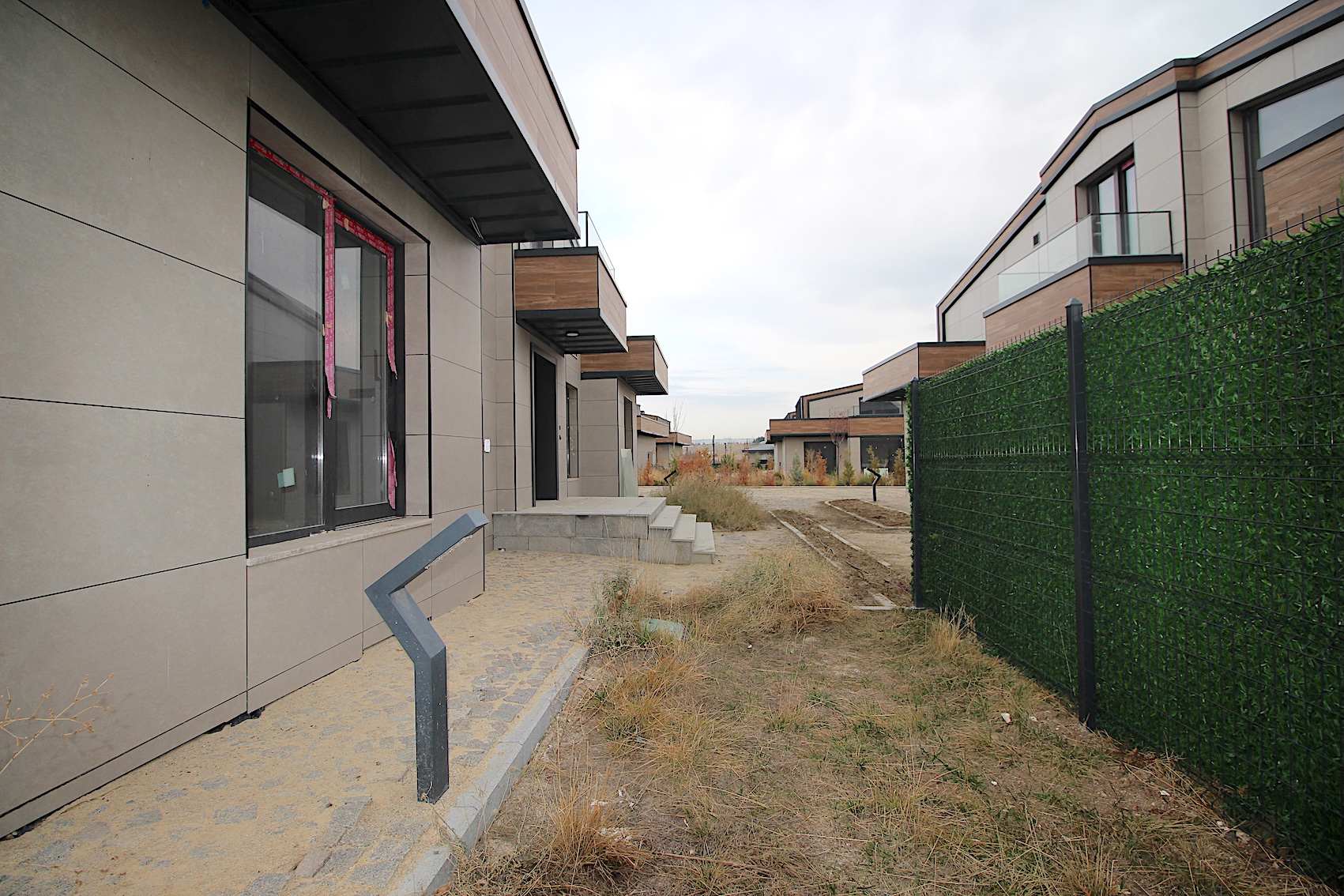 Gölbaşı'nda site içerisinde süper lüks sıfır villa