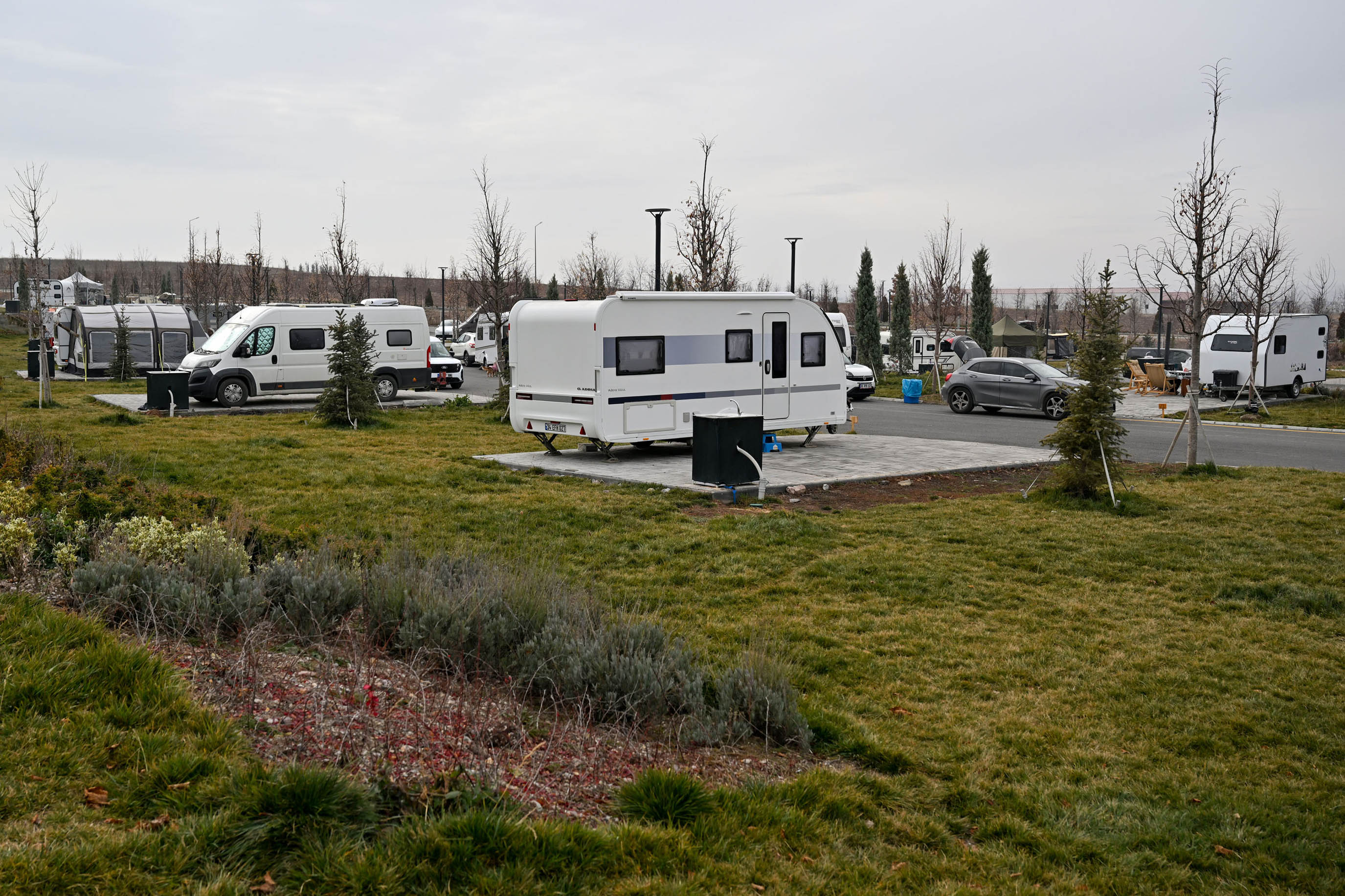Ankara ATA çiftliğinde karavan ve çadır kamp alanı ilgi görüyor