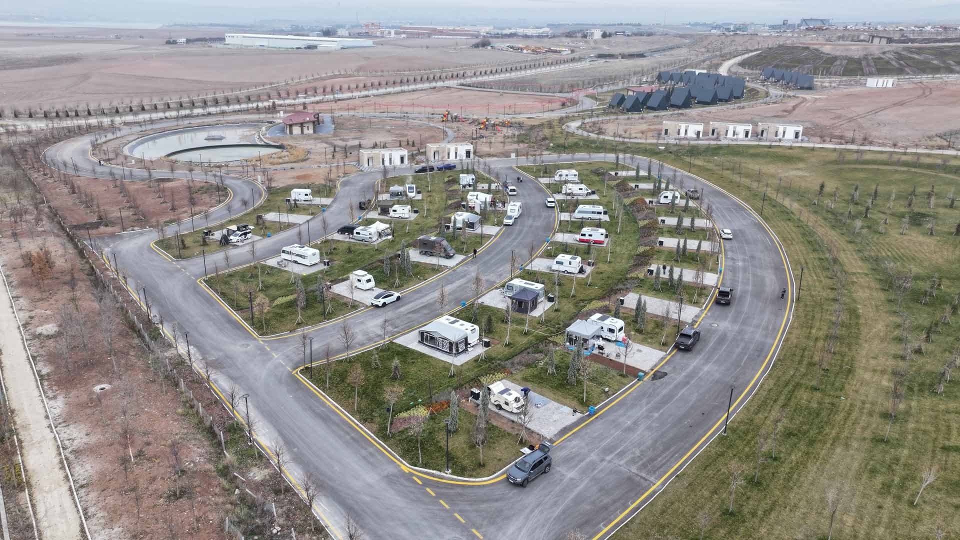 Ankara ATA çiftliğinde karavan ve çadır kamp alanı ilgi görüyor