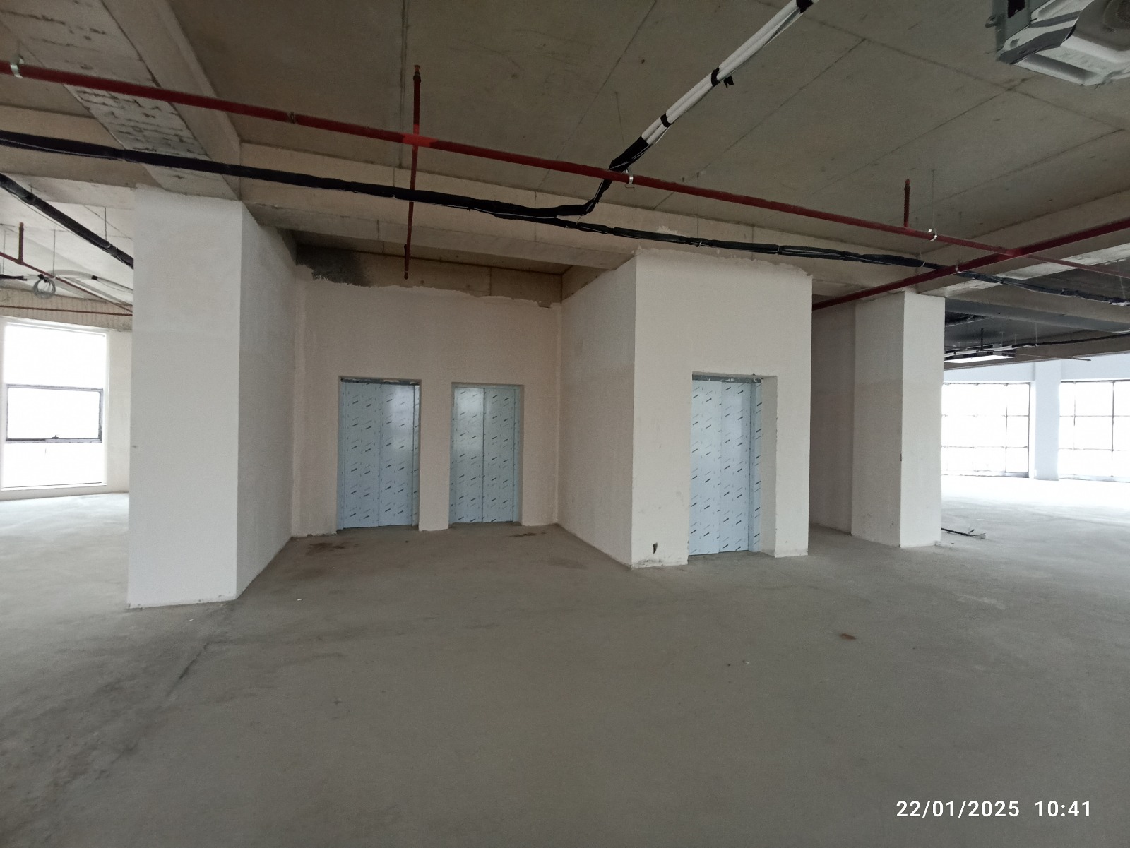 Ankara Esenboğa yolu üzerinde 5.000 m² plaza