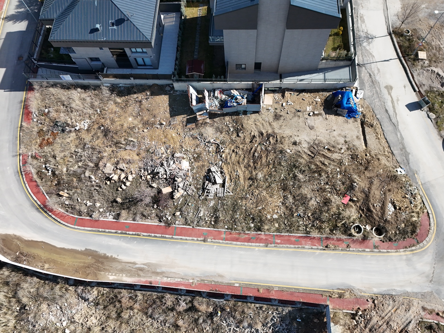 Bilkent’te 1.018 m² satılık köşe parsel kupon arsa
