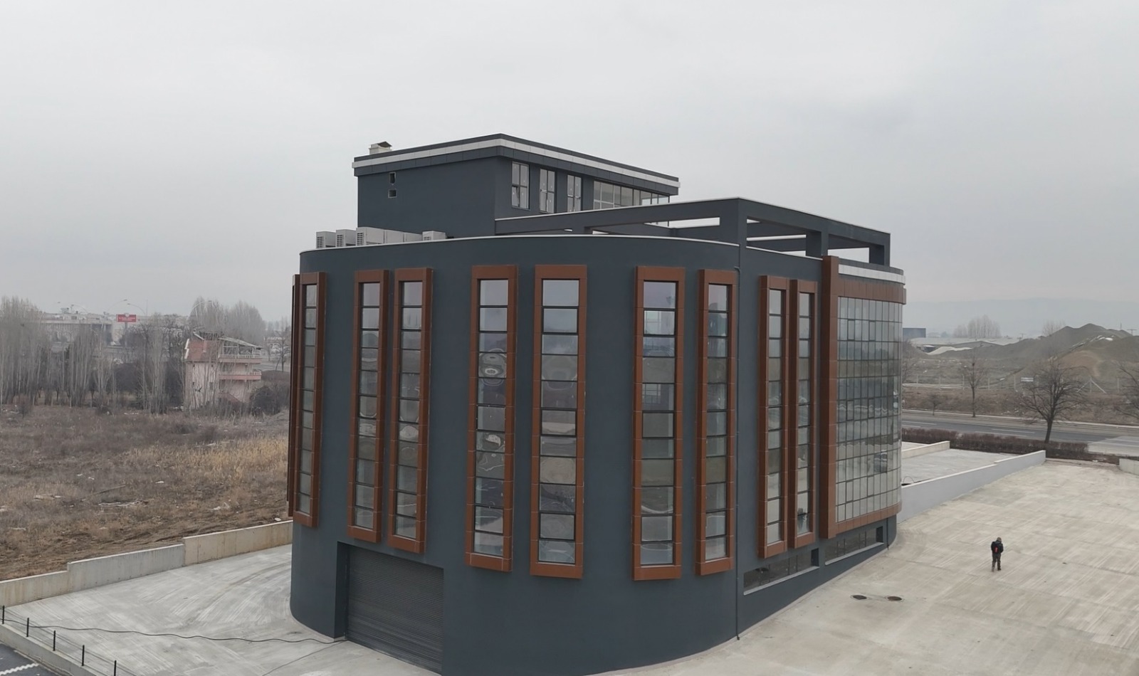 Ankara Esenboğa yolu üzerinde 5.000 m² plaza