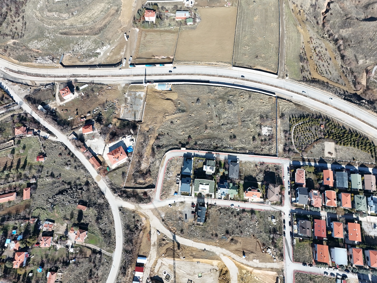 Bilkent’te 1.018 m² satılık köşe parsel kupon arsa
