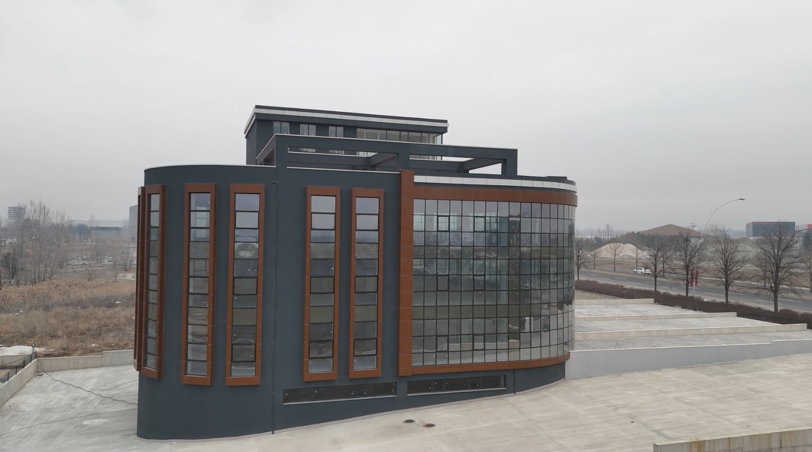 Ankara Esenboğa yolu üzerinde 5.000 m² plaza