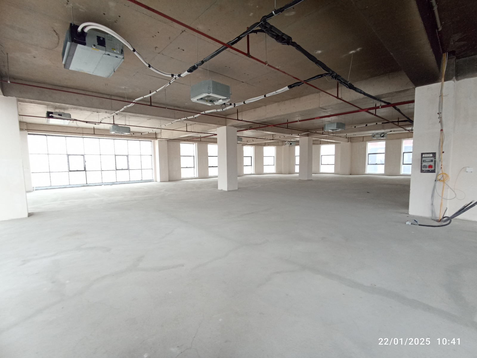 Ankara Esenboğa yolu üzerinde 5.000 m² plaza