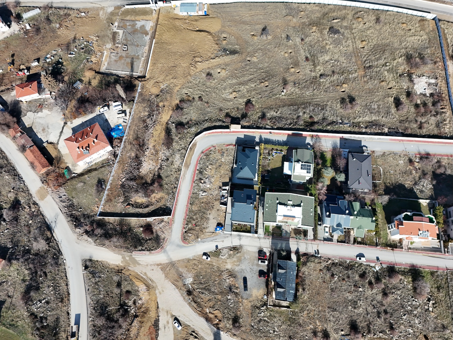 Bilkent’te 1.018 m² satılık köşe parsel kupon arsa