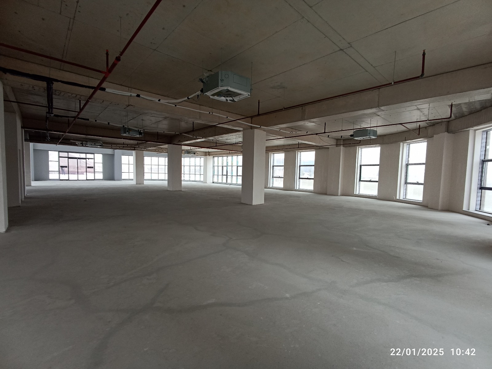 Ankara Esenboğa yolu üzerinde 5.000 m² plaza