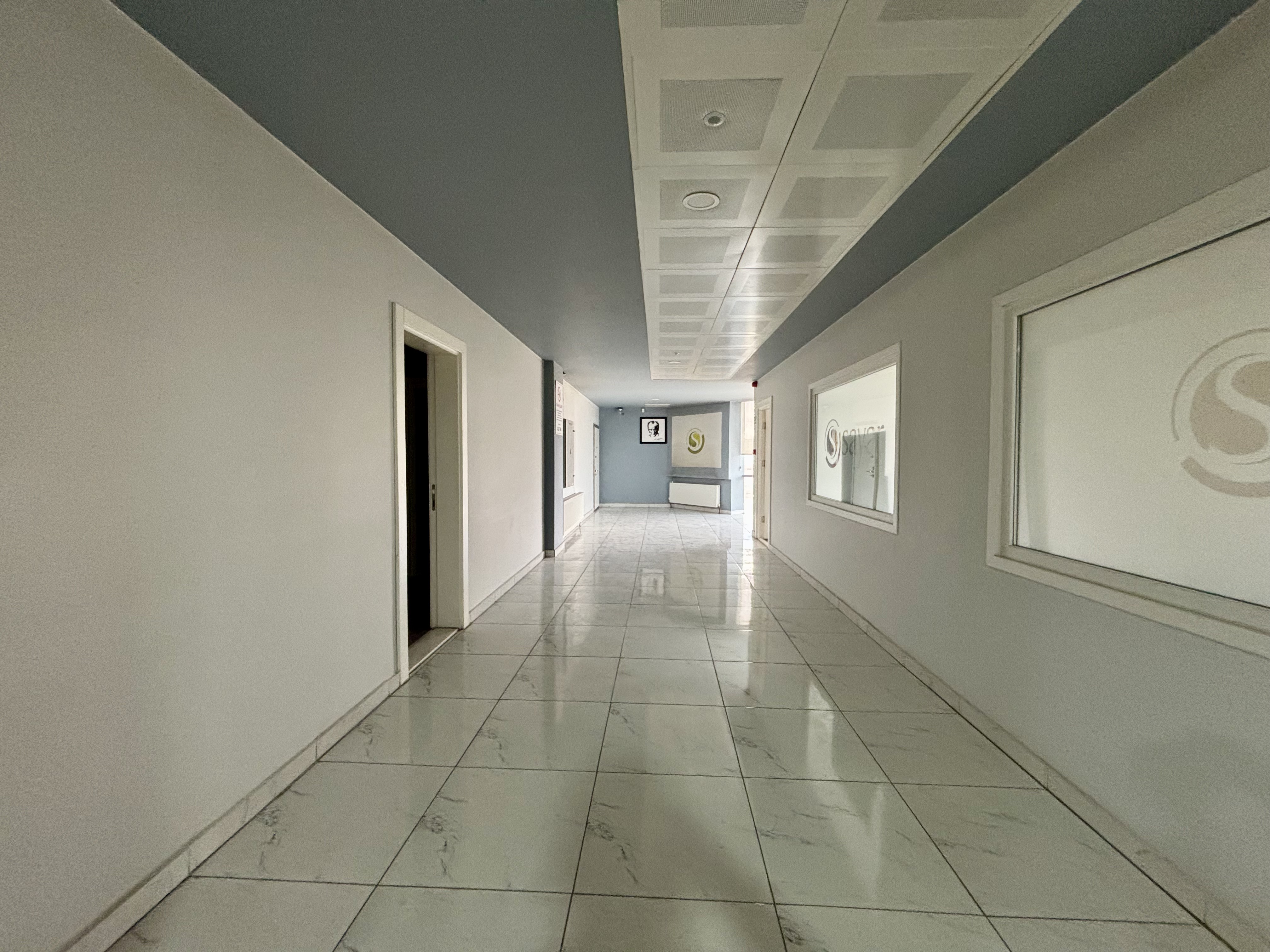 Dempa Sanayi sitesinde depolama imalat teşhir ve ofis için uygun bina