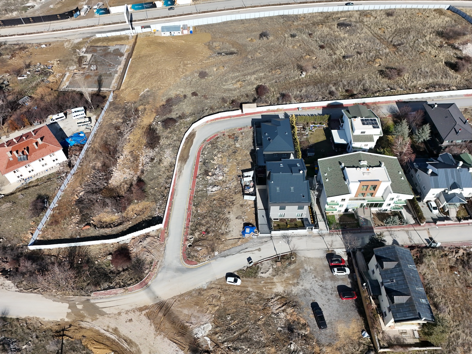 Bilkent’te 1.018 m² satılık köşe parsel kupon arsa