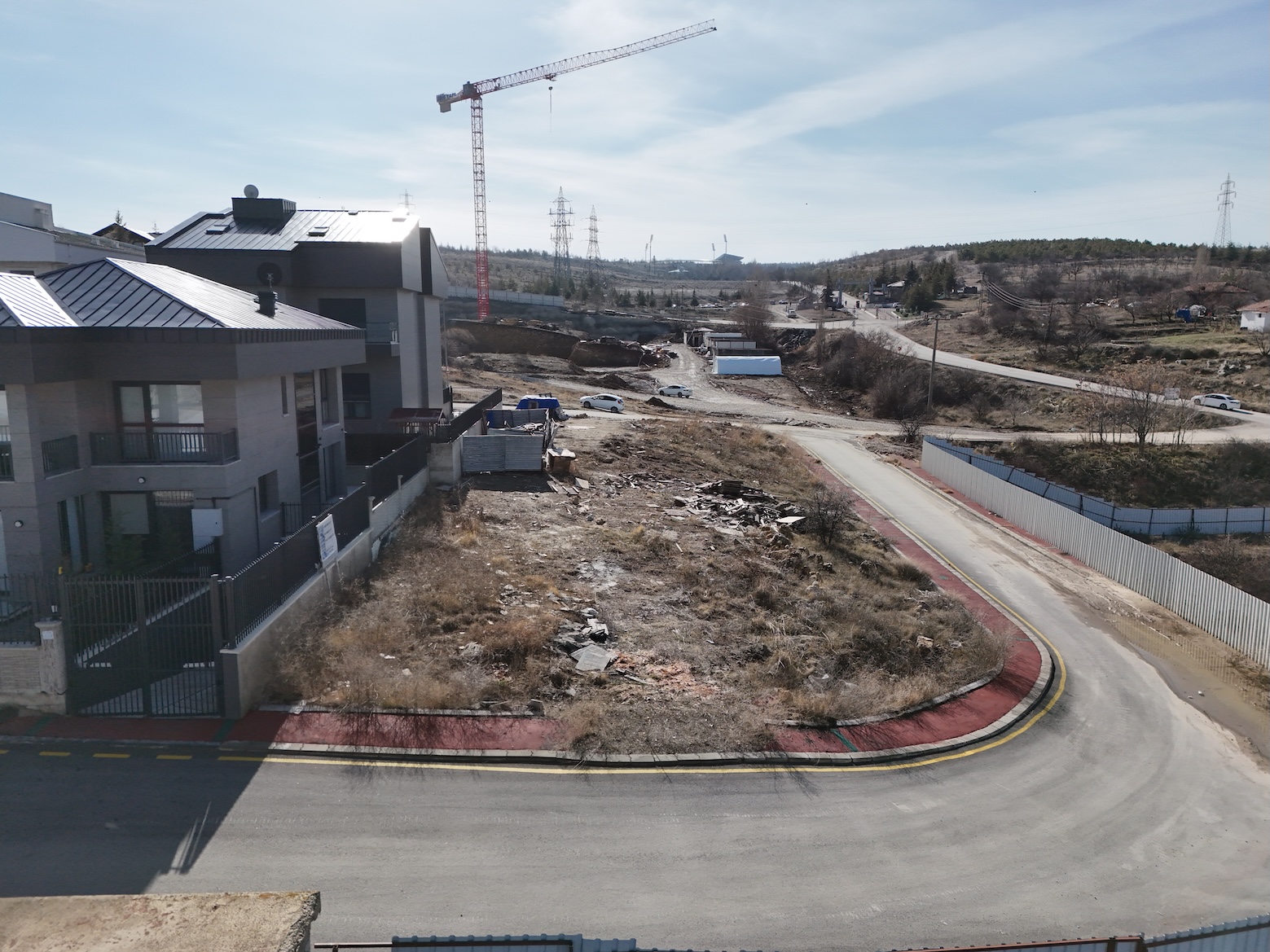 Bilkent’te 1.018 m² satılık köşe parsel kupon arsa