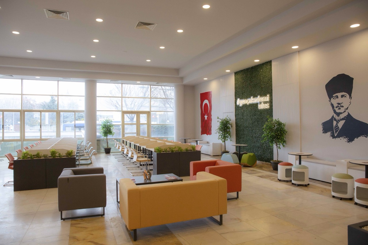 Ankara Belediyesi'nden öğrencilere yeni nesil çalışma alanları