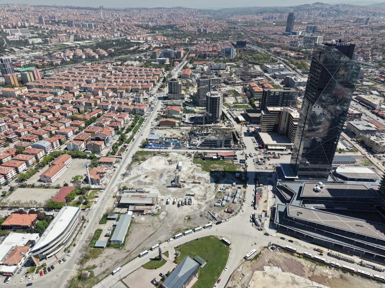 Ankara'daki İskitler'de eski sanayi kimliği yerini markalı projelere bırakıyor