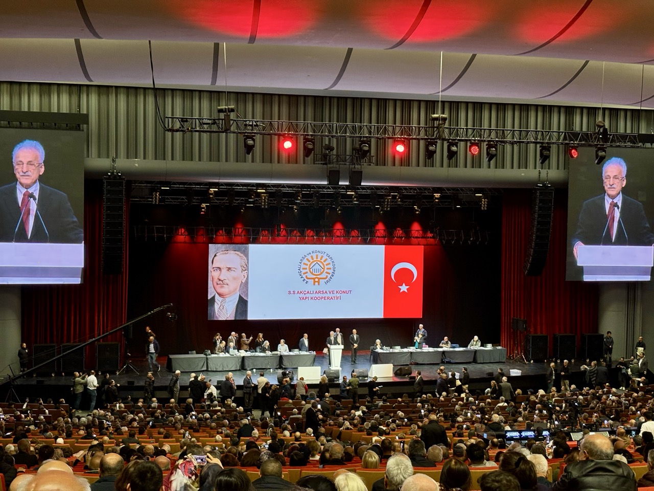 Akçalı Kooperatifi'nde genel kurul tamamlandı: Kura, seçim ve teslim süreci gündeme damga vurdu