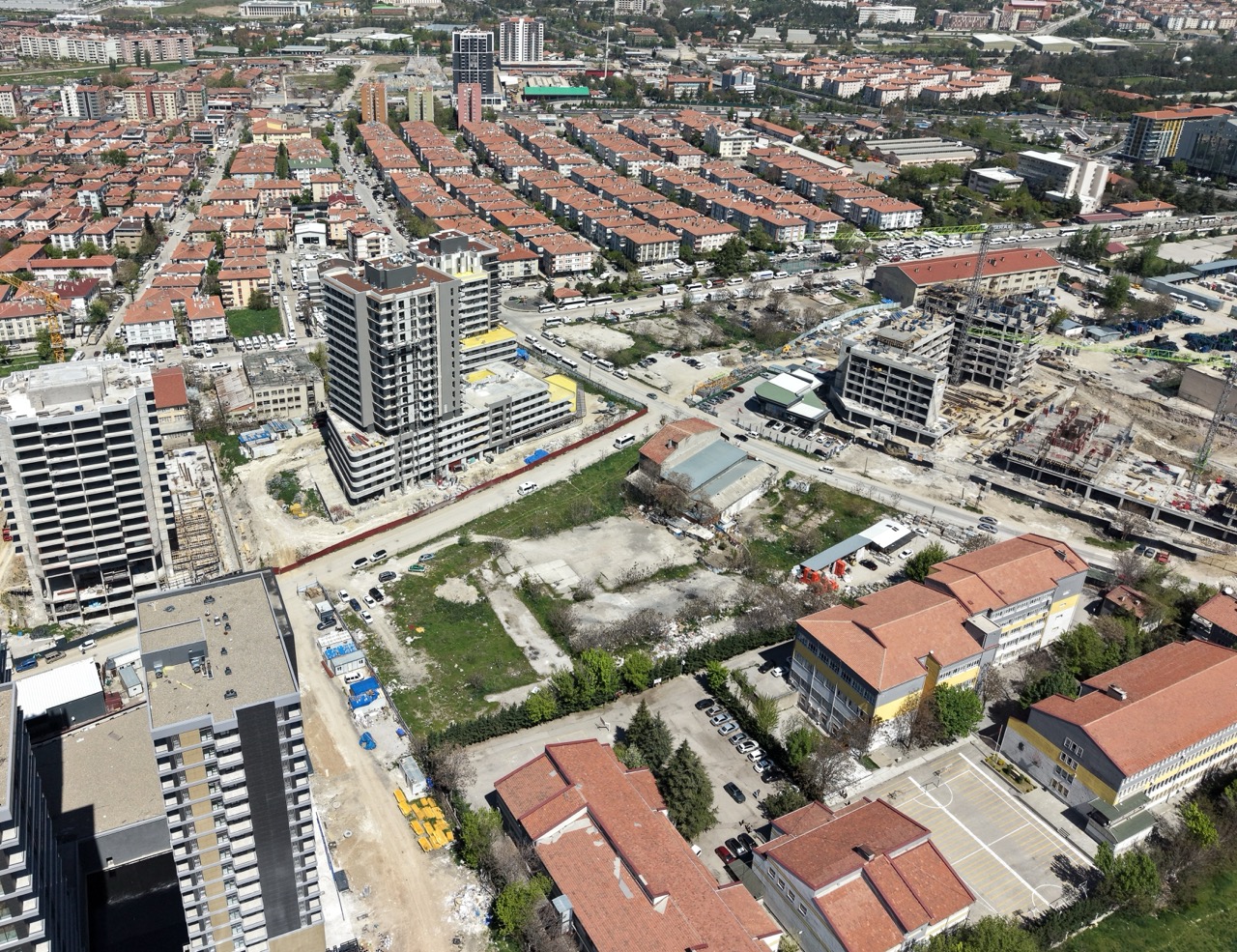 Ankara'daki İskitler'de eski sanayi kimliği yerini markalı projelere bırakıyor