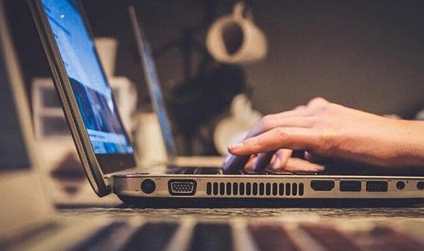 Hanelerin yüzde 94,1'inde internet var