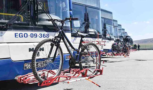 Ankara’da otobüslerine bisiklet taşıma aparatı