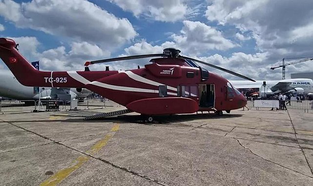 TUSAŞ'ın yeni modeli T925 Paris'te tanıtıldı